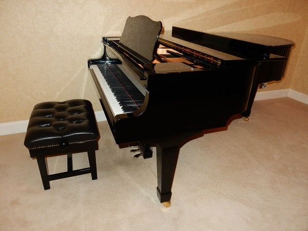 Yamaha C3 Grand Piano