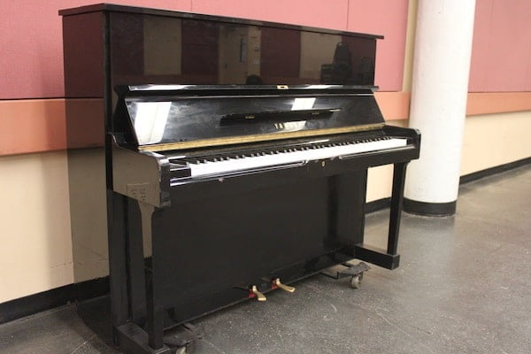 Yamaha U1E Upright Piano