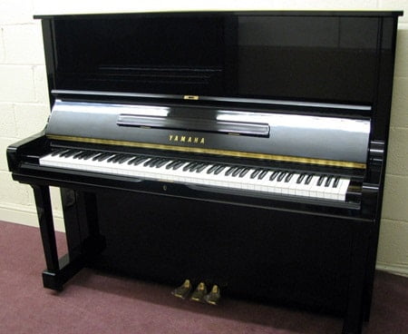 Yamaha U3E Upright Piano
