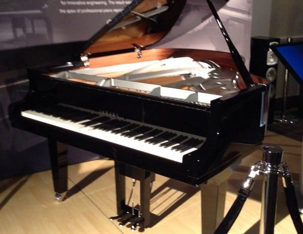 Yamaha C2X Grand Piano